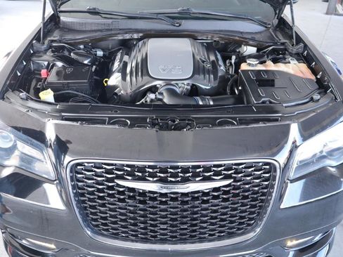 Used 2020 Chrysler 300 S RWD image 39