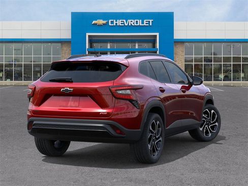 New 2026 Chevrolet Trax RS image 4
