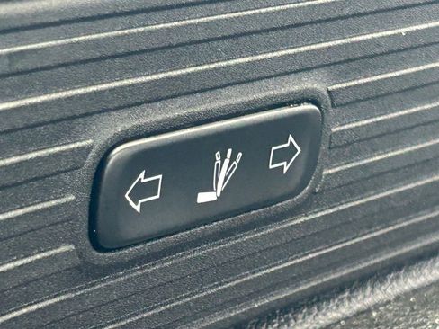 Used 2024 Jeep Wagoneer Series III AWD/4WD image 51