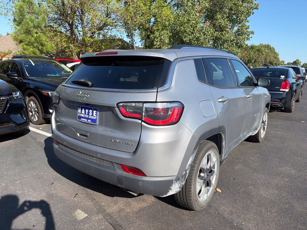 Used 2018 Jeep Compass Limited w/ Navigation Group FWD image 3