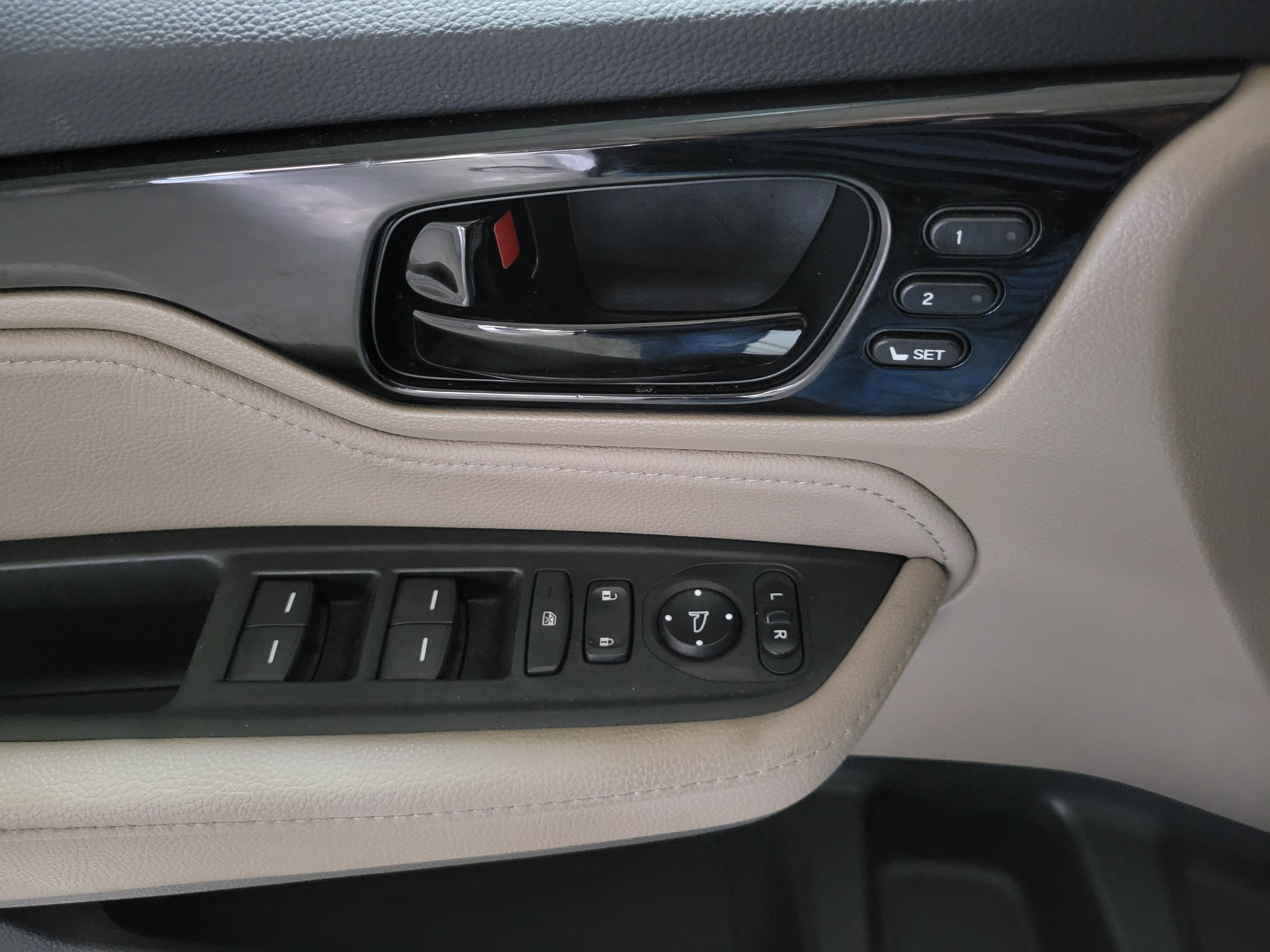 Certified 2024 Honda Odyssey Touring image 22