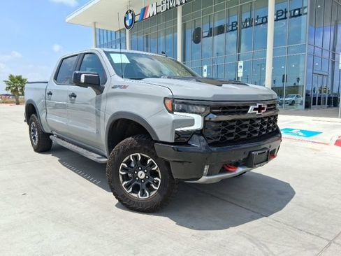 Used 2025 Chevrolet Silverado 1500 ZR2 w/ Technology Package AWD/4WD image 1