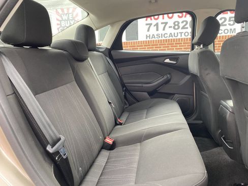 Used 2017 Ford Focus SE image 24
