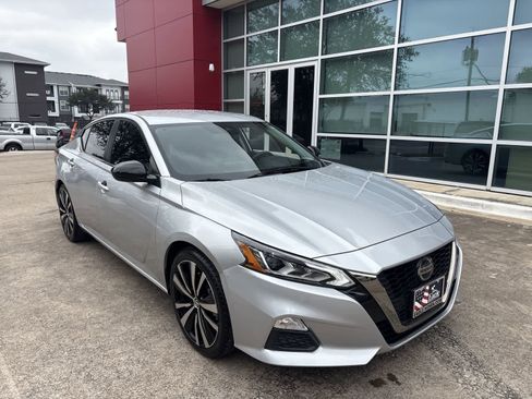 Used 2022 Nissan Altima 2.5 SR image 23