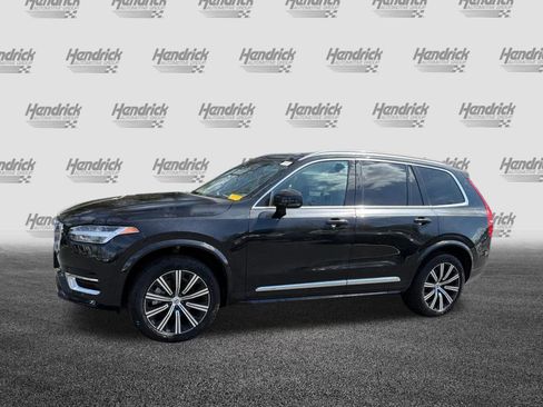 Certified 2025 Volvo XC90 B5 Core image 9