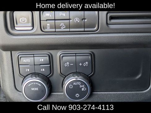 Used 2023 Chevrolet Suburban Premier image 22