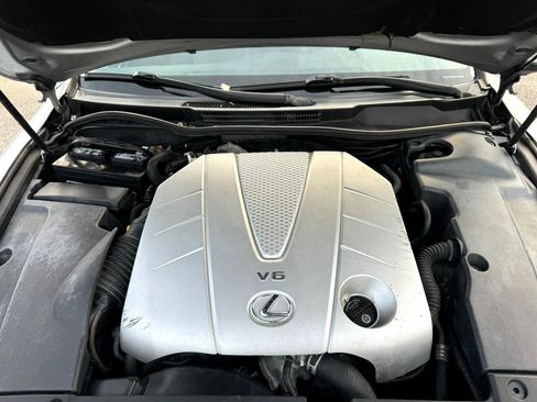 Used 2010 Lexus IS 350C image 34