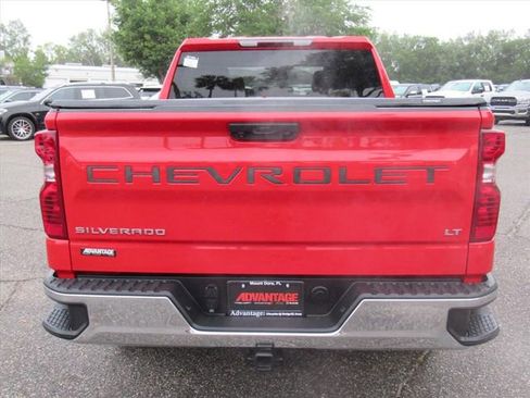 Used 2022 Chevrolet Silverado 1500 LT w/ Protection Package RWD image 5