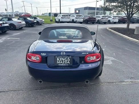 Used 2012 MAZDA MX-5 Miata Touring w/ Suspension Pkg RWD image 7