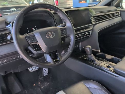 Used 2025 Toyota Camry XSE image 8