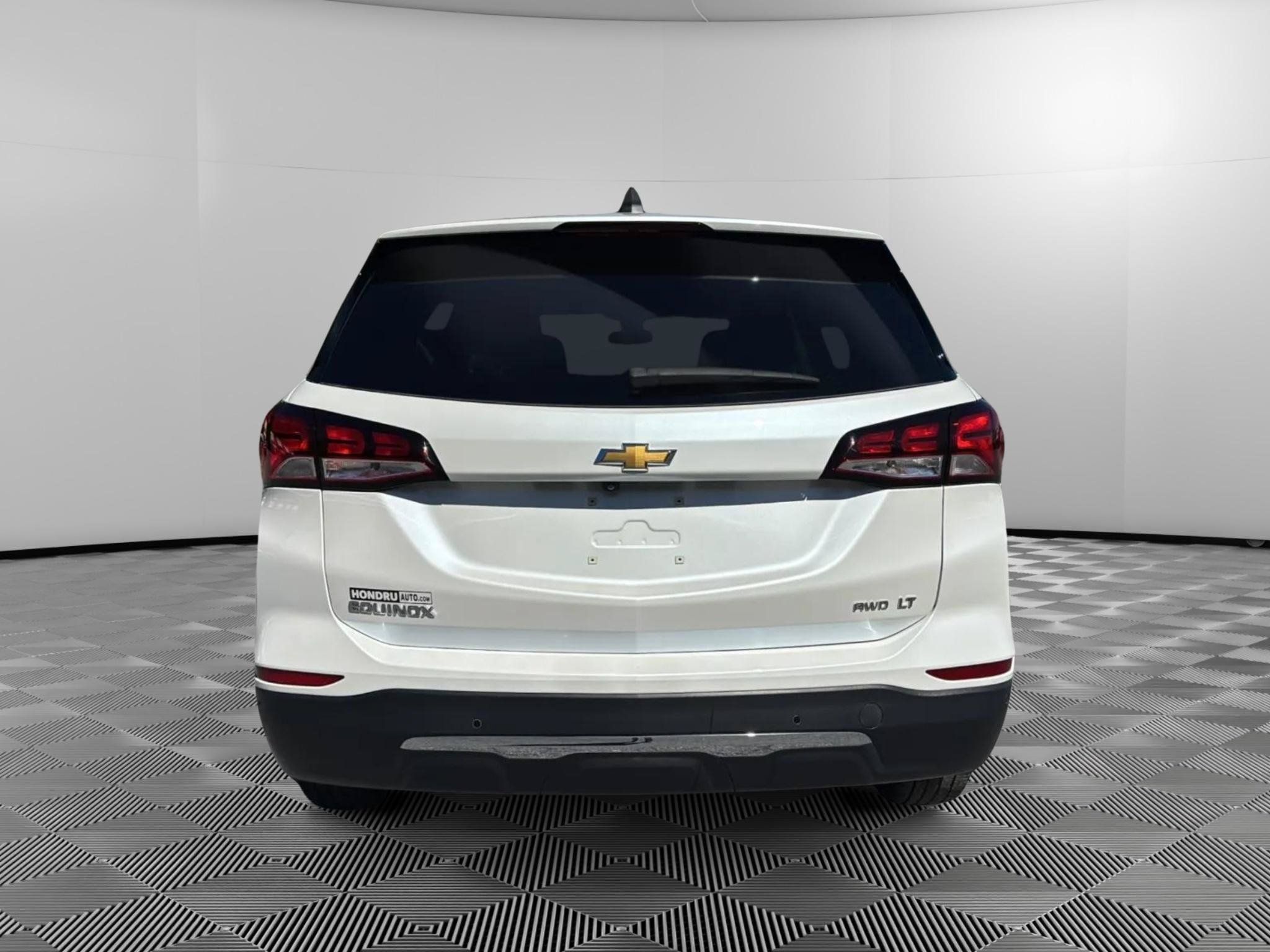 Used 2023 Chevrolet Equinox LT AWD/4WD image 8
