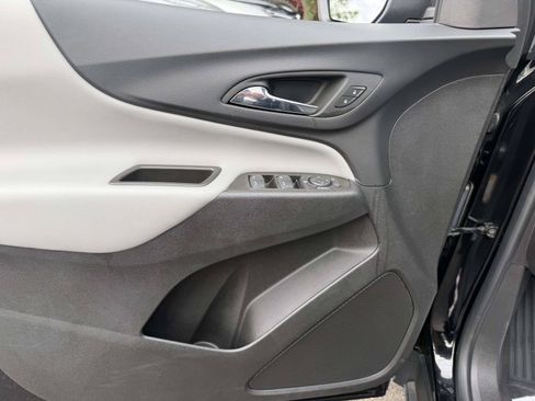 Certified 2024 Chevrolet Equinox LS w/ LS Convenience Package AWD/4WD image 17