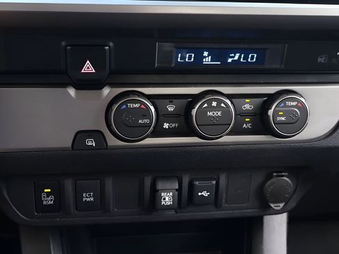 Certified 2022 Toyota Tacoma SR5 w/ Technology Package image 25