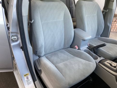 Used 2010 Toyota Corolla XLE FWD image 35