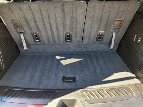 Used 2023 GMC Yukon SLT image 39