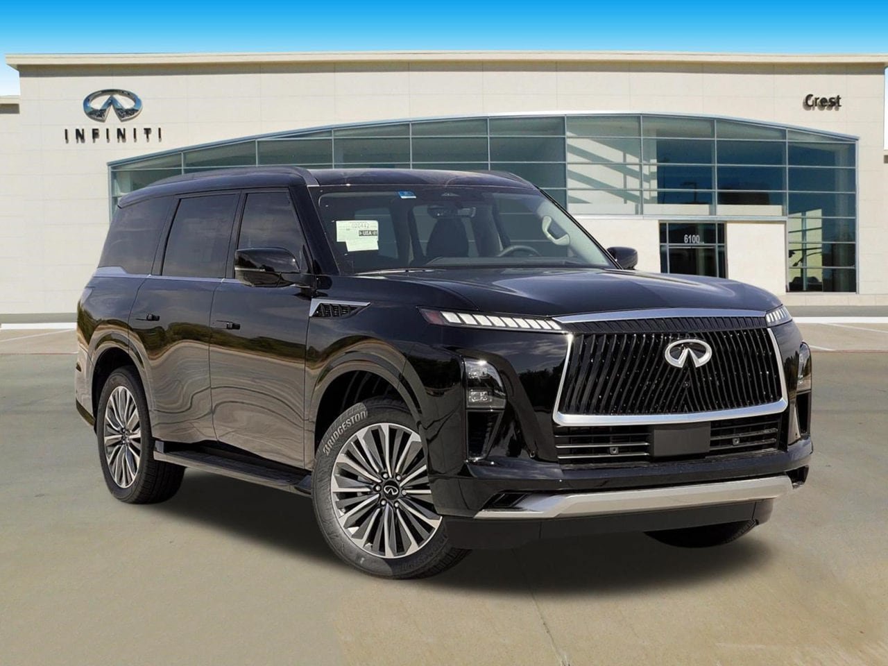 New 2027 INFINITI QX80 Luxe RWD image 2