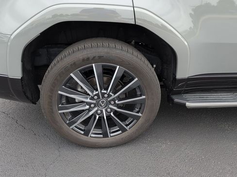 Used 2025 Lexus GX 550 w/ Cold Area Package AWD/4WD image 47