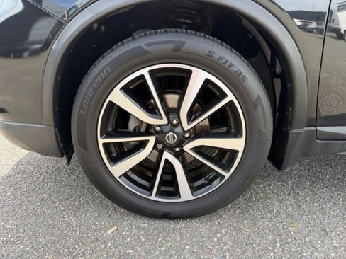 Used 2020 Nissan Rogue SL w/ Premium Package AWD/4WD image 9