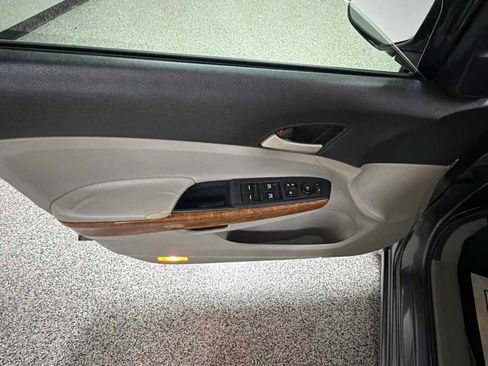 Used 2011 Honda Accord EX image 13