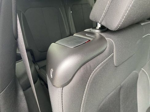 New 2026 Jeep Grand Cherokee L 4WD image 12