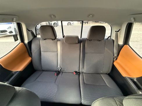 Used 2020 Toyota Tacoma SR5 image 46