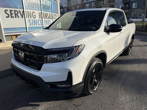 New 2026 Honda Ridgeline Black Edition image 11