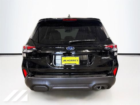 Used 2025 Subaru Forester Touring image 5