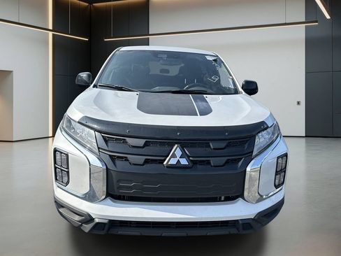 Used 2025 Mitsubishi Outlander Sport AWD image 13