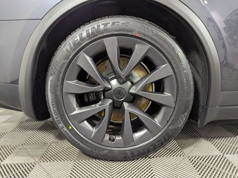 Used 2024 Tesla Model X image 24