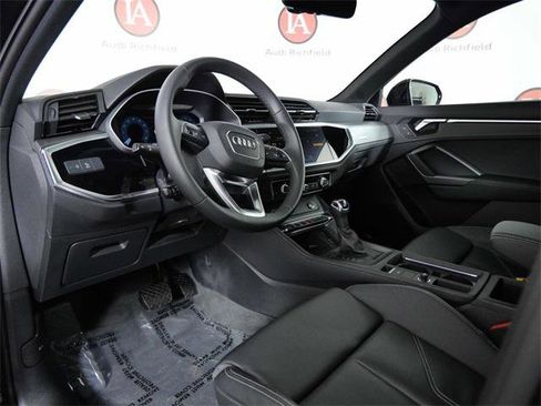 Certified 2025 Audi Q3 2.0T Premium w/ Convenience Package image 16