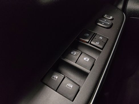 Used 2017 Toyota Camry LE FWD image 27