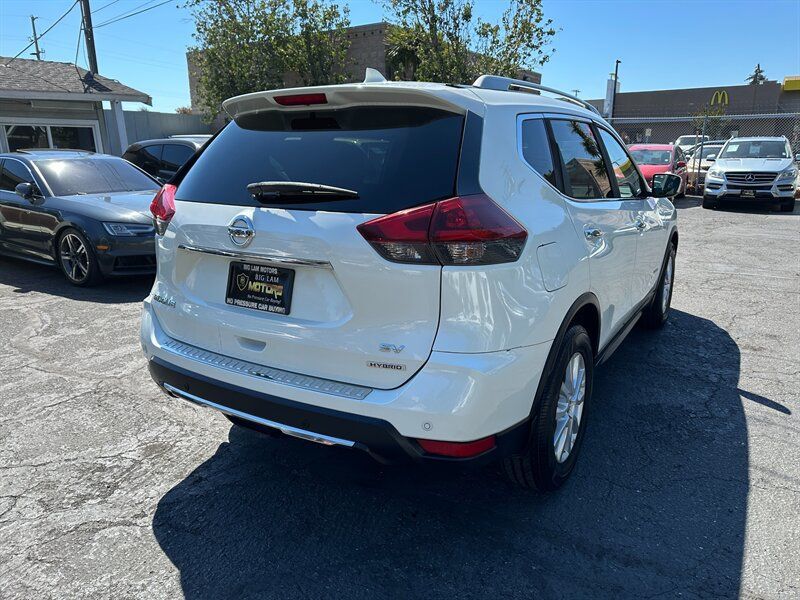Used 2019 Nissan Rogue SV FWD image 5