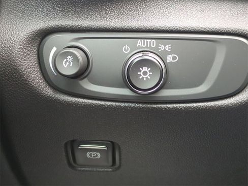 Used 2020 Chevrolet Blazer RS image 18