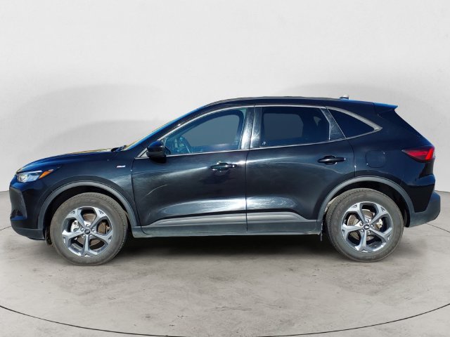 Used 2025 Ford Escape ST-Line Select AWD/4WD image 8