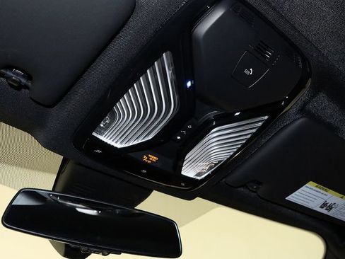 Used 2025 BMW 330i xDrive Sedan image 24