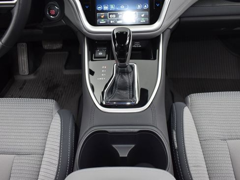 Used 2025 Subaru Outback Premium w/ Popular Package #1A image 19