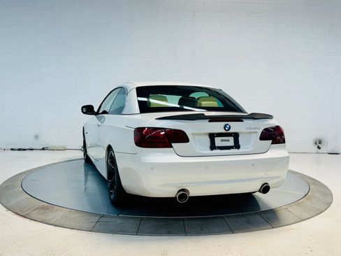 Used 2011 BMW 335i Convertible RWD image 29