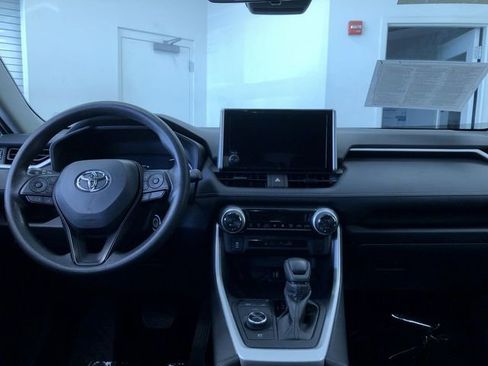 Certified 2025 Toyota RAV4 LE AWD/4WD image 16