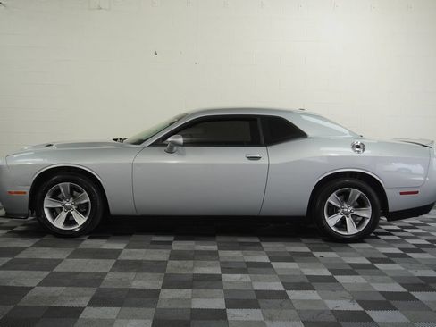 Used 2020 Dodge Challenger SXT RWD image 2