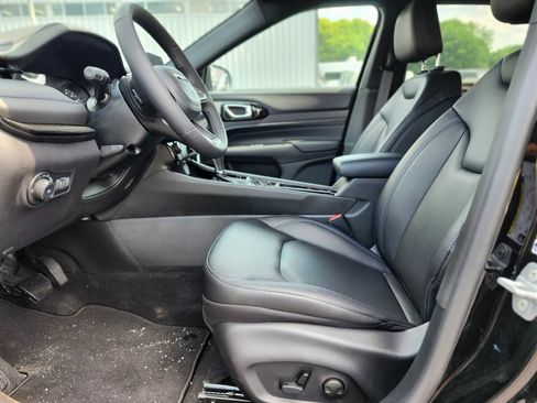 New 2026 Jeep Compass Limited AWD/4WD image 18