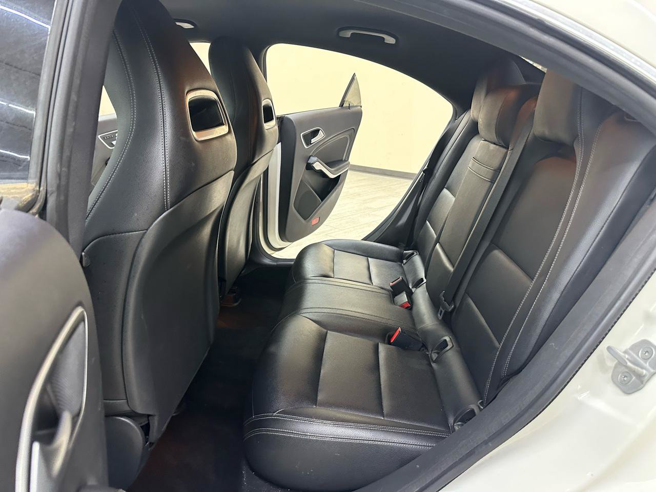 Used 2017 Mercedes-Benz CLA 250 4MATIC image 29