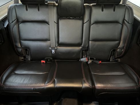 Used 2021 Jeep Wrangler Unlimited Rubicon w/ Uconnect 4C Nav & Sound Group image 15