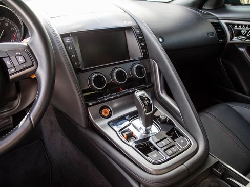 Used 2015 Jaguar F-TYPE S image 20