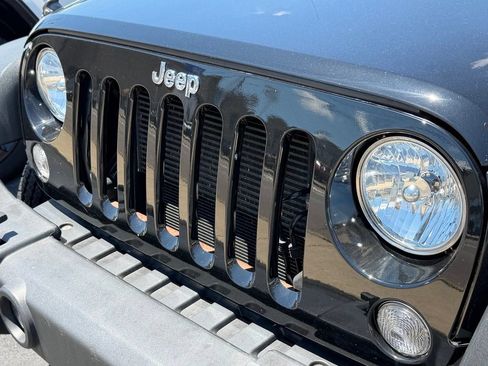 Used 2017 Jeep Wrangler Unlimited Sport w/ Quick Order Package 24S AWD/4WD image 25