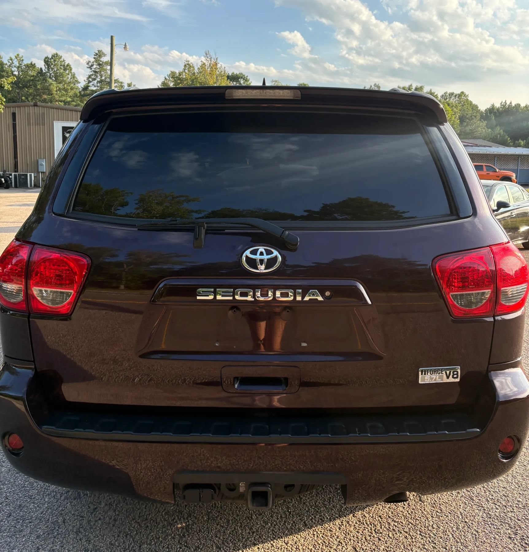 Used 2016 Toyota Sequoia SR5 AWD/4WD image 5