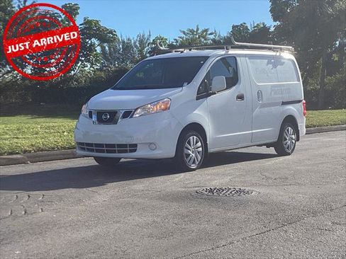Used 2015 Nissan NV200 SV w/ Technology Package image 1
