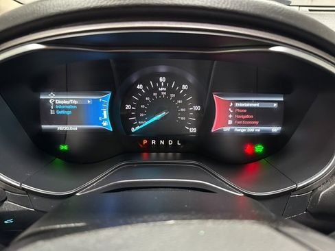 Used 2019 Ford Fusion SE image 15