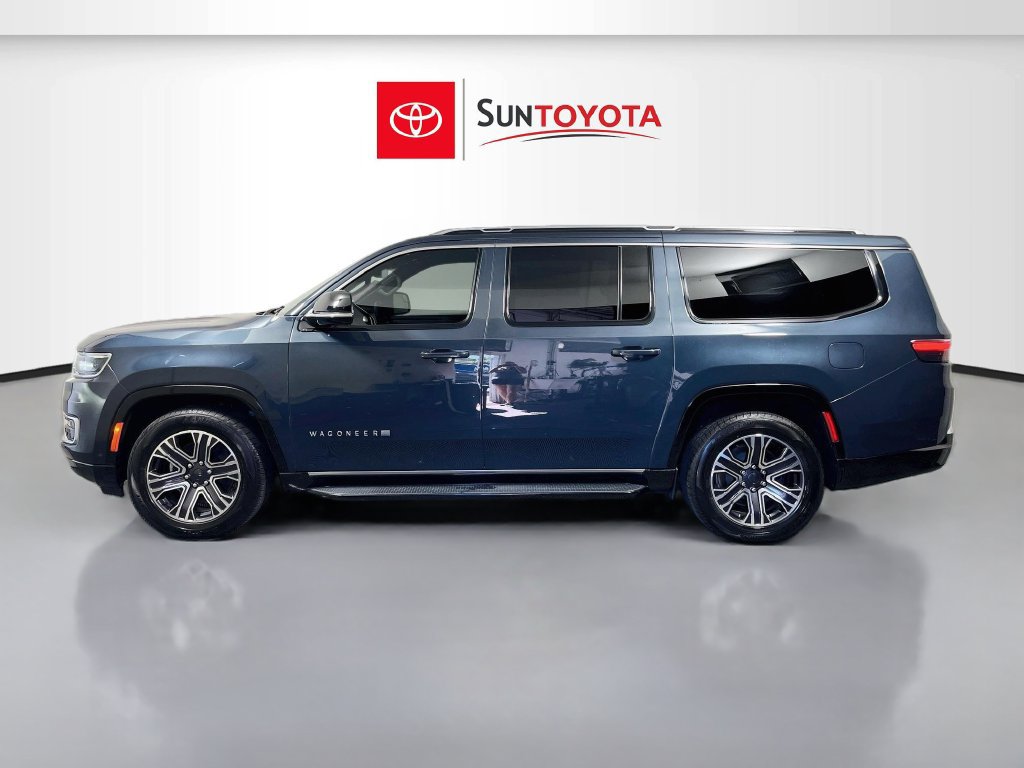 Used 2024 Jeep Wagoneer L Series II w/ Flexible Seating Group AWD/4WD image 7