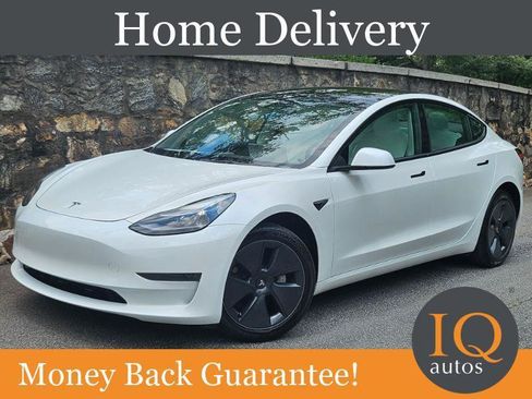 Used 2023 Tesla Model 3 Standard Range RWD image 1