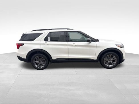 New 2026 Ford Explorer Active w/ Active Comfort Package image 8